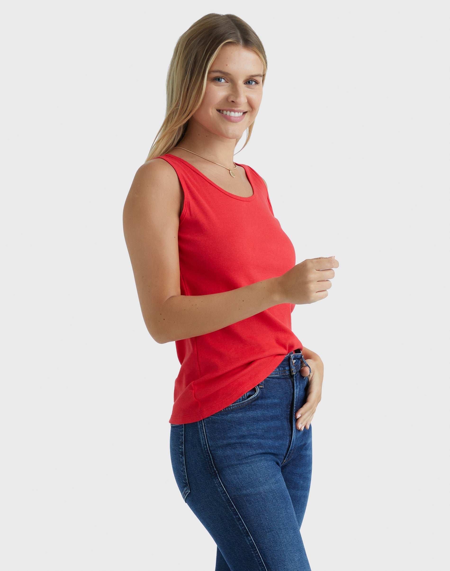 HNS_O9341_RedSpark_Side